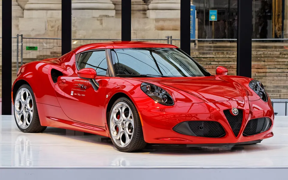 Alfa Romeo 4C, fotografía real de esta generación