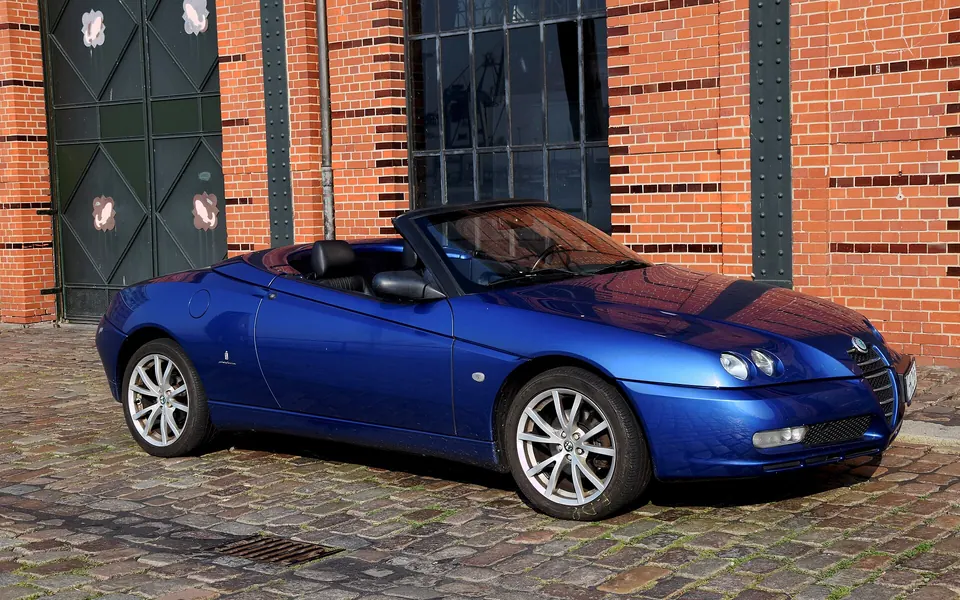 Alfa Romeo GTV / Spider (916), fotografía real de esta generación