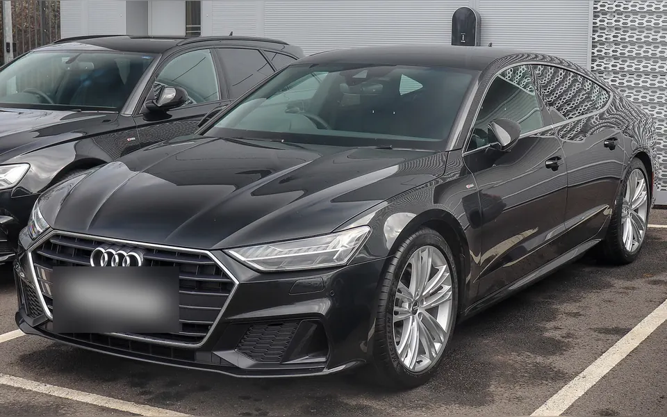 Audi A7 (4G / 4K), real photo of this generation