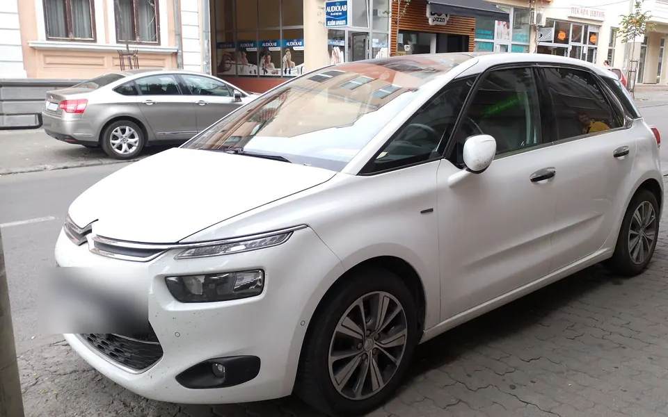 Citroën C4 Picasso / SpaceTourer (II), fotografie reală a acestei generații