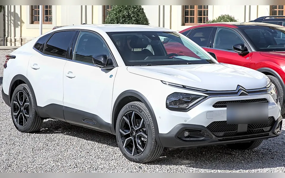 Citroën C4 X / ë-C4 X, fotografie reală a acestei generații