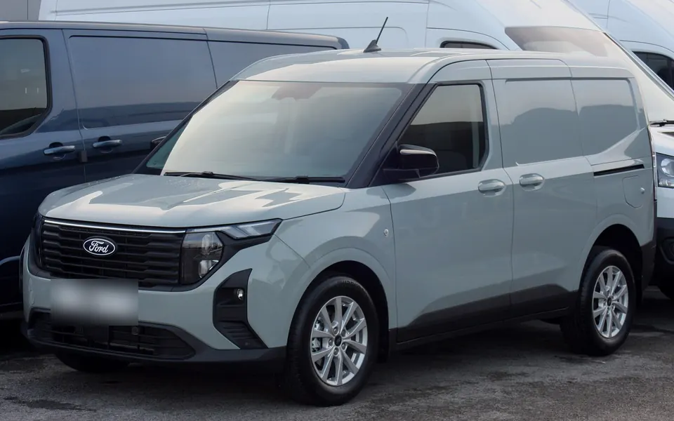 Ford Transit / Tourneo Courier (II), fotografía real de esta generación