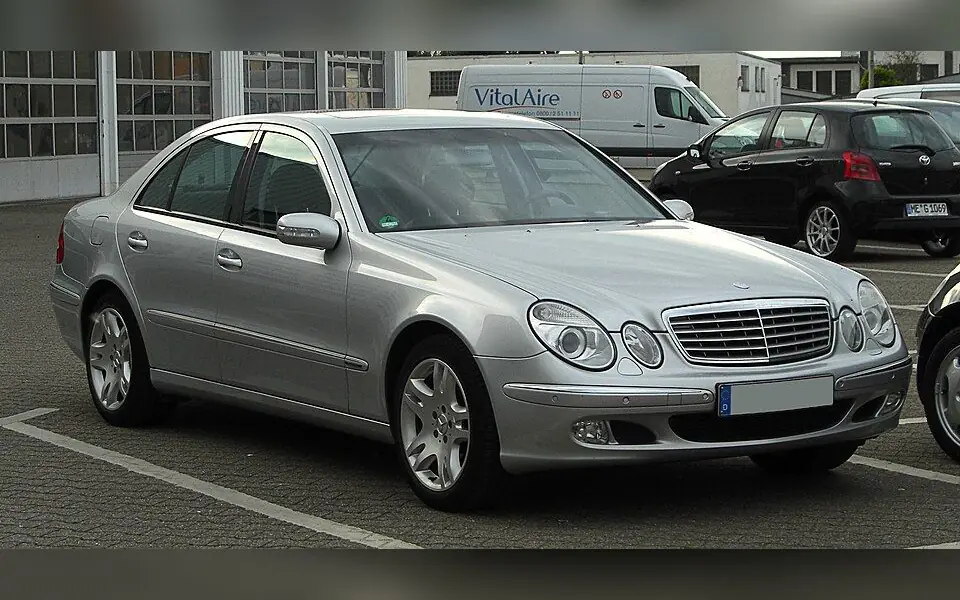 Mercedes-Benz Clase E (W211), real photo of this generation