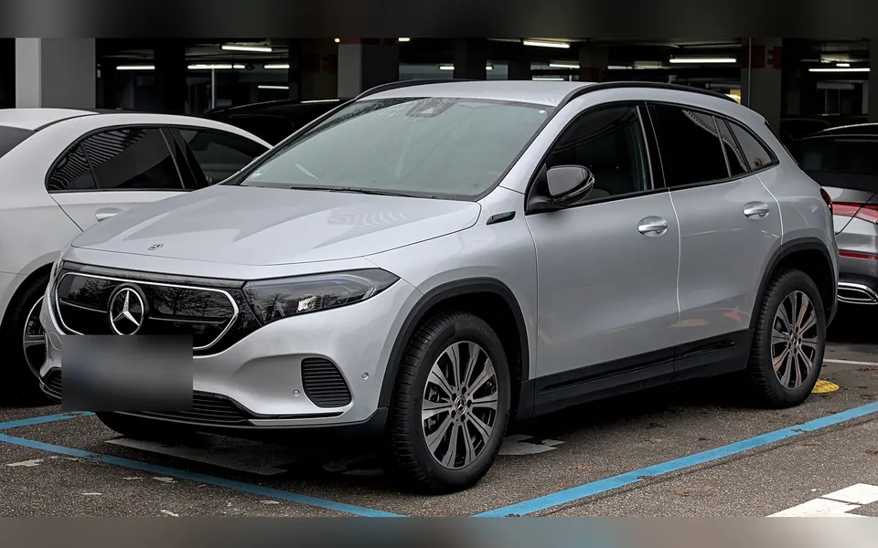 Mercedes-Benz EQA / EQB / EQC / EQE / EQS / EQV, fotografía real de esta generación