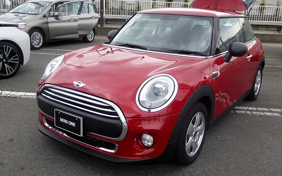 MINI MINI (F56/F55/F57), fotografía real de esta generación