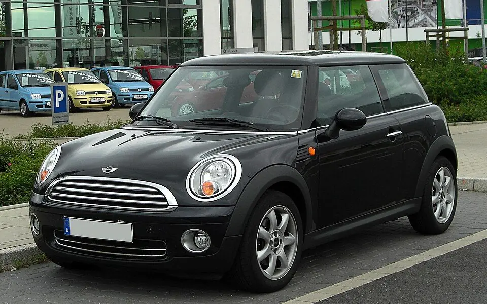 MINI MINI (R56/R55/R57), fotografía real de esta generación