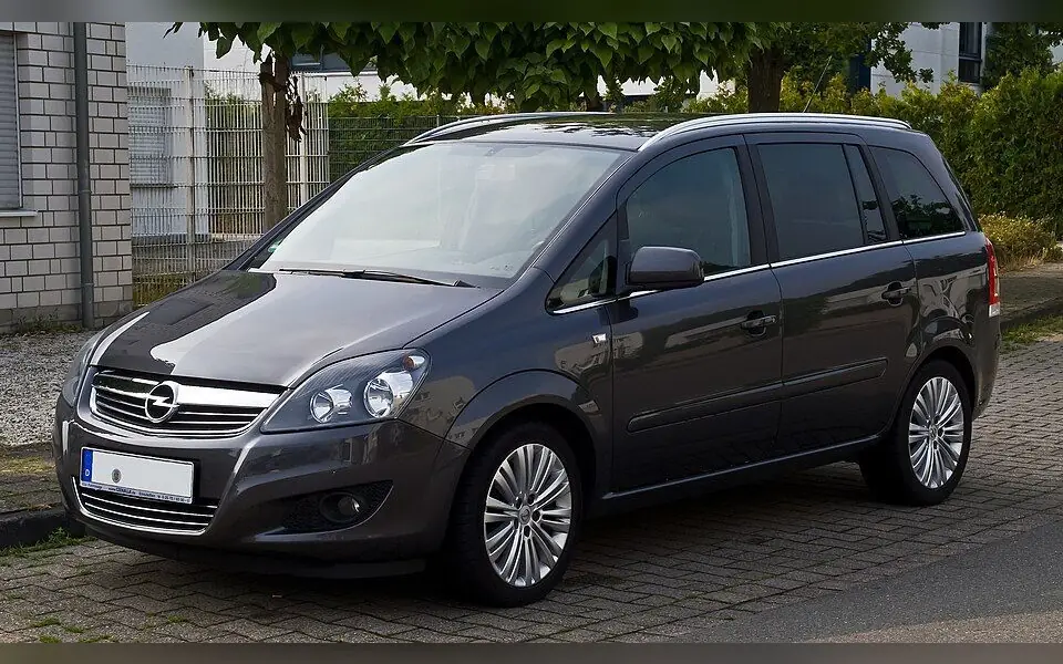 Opel Zafira B, fotografía real de esta generación