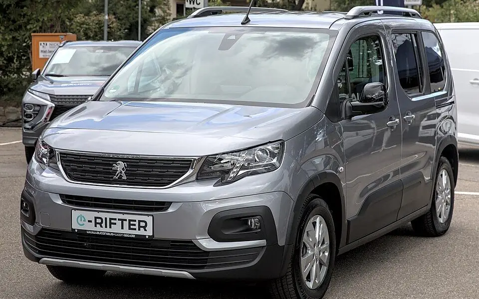 Peugeot Rifter / Partner (III), real photo of this generation