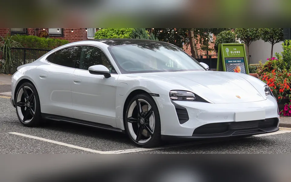 Porsche Taycan, fotografía real de esta generación