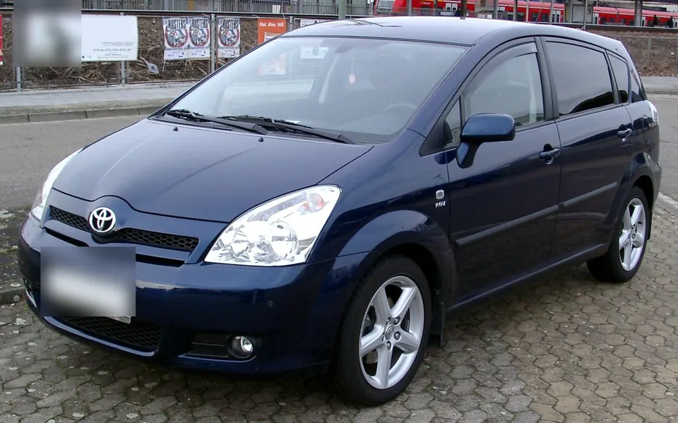 Toyota Corolla Verso, real photo of this generation