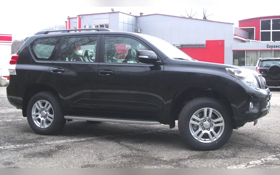 Toyota Land Cruiser (J150), real photo of this generation