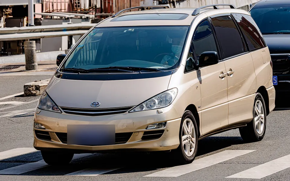 Toyota Previa (II), real photo of this generation