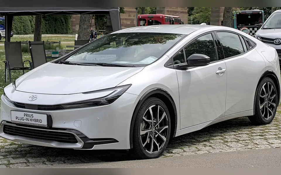 Toyota Prius (V), real photo of this generation