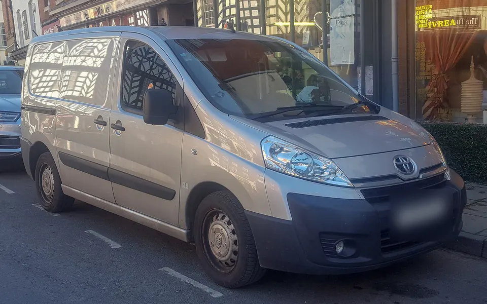 Toyota Proace (I), real photo of this generation