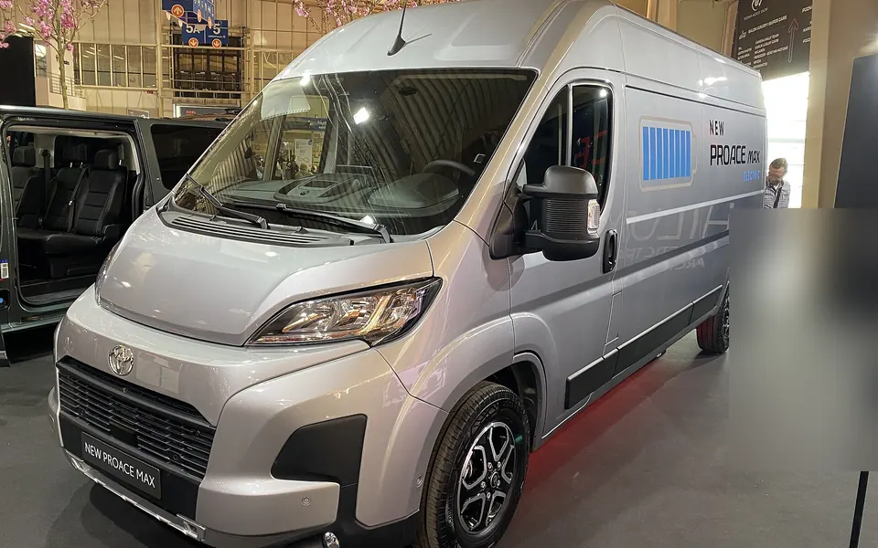 Toyota Proace Max, real photo of this generation